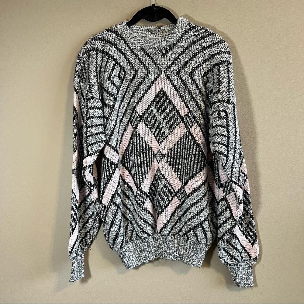 ✨ Vintage Logic Gray Pink Black Patterned Sweater‎ Medium Made in USA